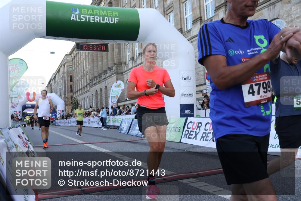 07.09.2025 - BARMER Alsterlauf Strokosch-Dieckow http://msf.ph/oto/8721443 07.09.2025 09:53:27 Ziel 2494, 2501, 2562, 4799, 5015, 5869, 5908, 8267 meine-sportfotos.de