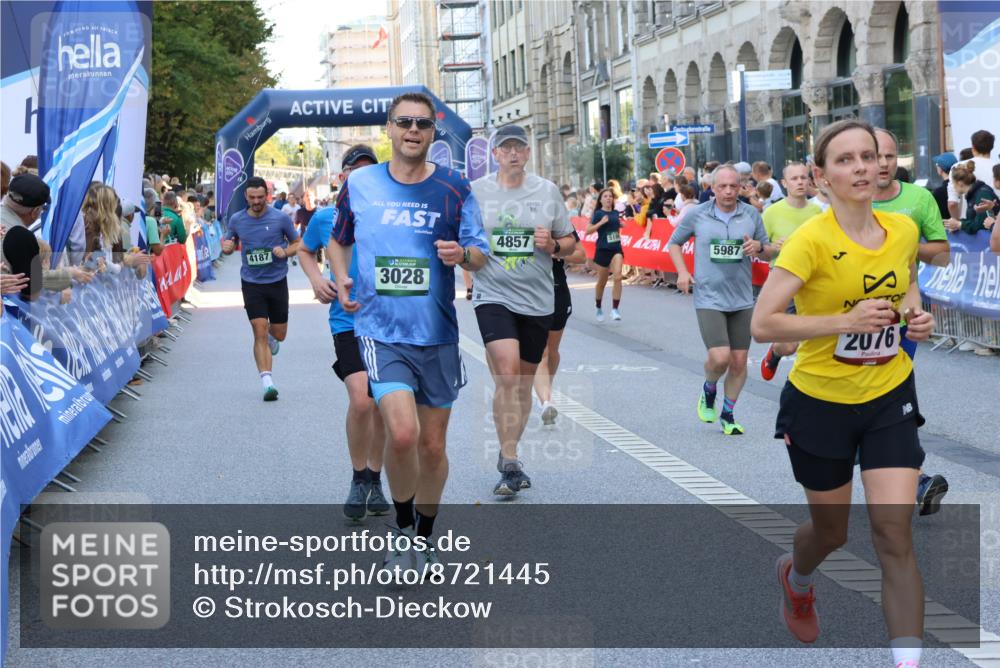 07.09.2025 - BARMER Alsterlauf Strokosch-Dieckow http://msf.ph/oto/8721445 07.09.2025 09:57:28 Ziel 2108, 2377, 2388, 2509, 2672, 2678, 2813, 2829, 2830, 3515, 3543, 3894, 3919, 3992, 4262, 4523, 4701, 4704, 5075, 5155, 5257, 5324, 5366, 5368, 5406, 5678, 5822, 5864, 5962, 6082, 6122, 6135, 8370 meine-sportfotos.de