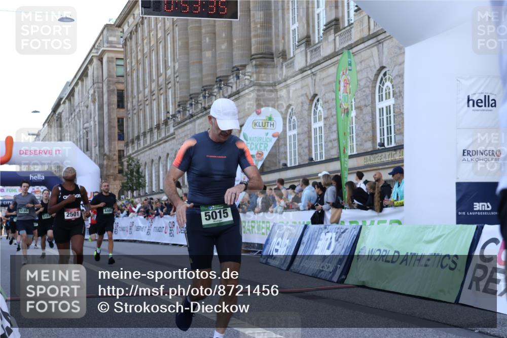 07.09.2025 - BARMER Alsterlauf Strokosch-Dieckow http://msf.ph/oto/8721456 07.09.2025 09:53:33 Ziel 2501, 3657, 4460, 5015, 5164, 5165, 5654, 5908, 5968, 8302 meine-sportfotos.de