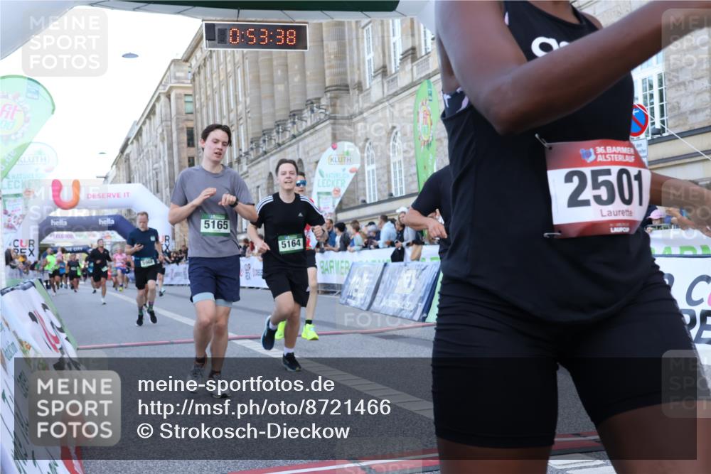 07.09.2025 - BARMER Alsterlauf Strokosch-Dieckow http://msf.ph/oto/8721466 07.09.2025 09:53:36 Ziel 2229, 2454, 2501, 2896, 3657, 4078, 4339, 4460, 4504, 5015, 5164, 5165, 5654, 5968, 8231, 8302 meine-sportfotos.de