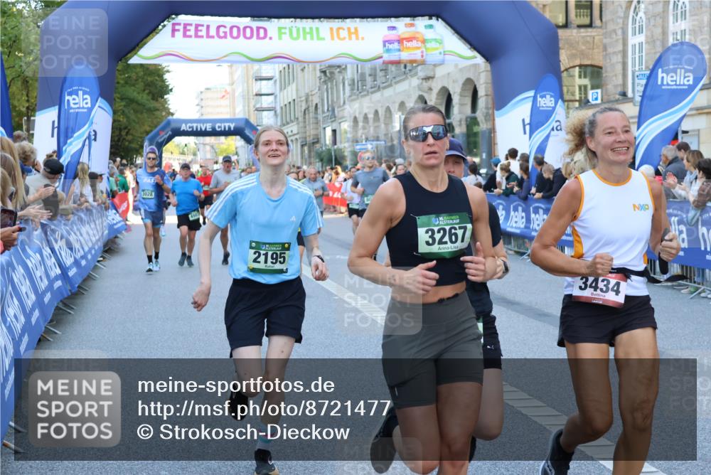 07.09.2025 - BARMER Alsterlauf Strokosch-Dieckow http://msf.ph/oto/8721477 07.09.2025 09:57:25 Ziel 2108, 2377, 2388, 2509, 2678, 2813, 2829, 2830, 3249, 3515, 3543, 3716, 3894, 3919, 3992, 4262, 4496, 4523, 4704, 4947, 4948, 5075, 5155, 5257, 5302, 5324, 5366, 5368, 5406, 5678, 5822, 5864, 5962, 6027, 6082, 6122, 6135, 8370 meine-sportfotos.de
