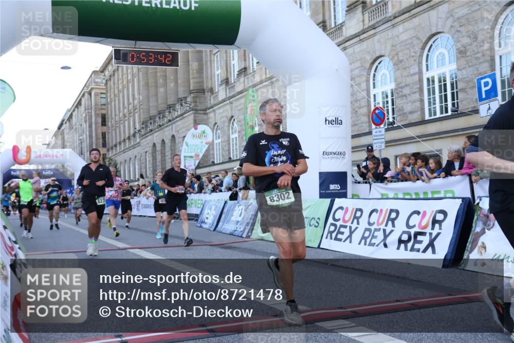 07.09.2025 - BARMER Alsterlauf Strokosch-Dieckow http://msf.ph/oto/8721478 07.09.2025 09:53:41 Ziel 2032, 2229, 2365, 2454, 2896, 3421, 3657, 3705, 4078, 4339, 4460, 4504, 4578, 4889, 5002, 5164, 5165, 5603, 5654, 5701, 5968, 6010, 8231, 8302 meine-sportfotos.de