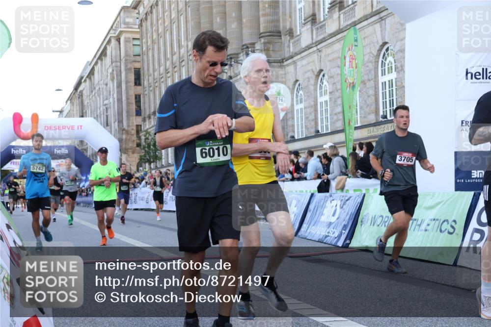 07.09.2025 - BARMER Alsterlauf Strokosch-Dieckow http://msf.ph/oto/8721497 07.09.2025 09:53:48 Ziel 2028, 2032, 2173, 2229, 2365, 2369, 2390, 3421, 3705, 4339, 4504, 4578, 4834, 4889, 5002, 5218, 5603, 5686, 5694, 5701, 5742, 6010, 6333 meine-sportfotos.de