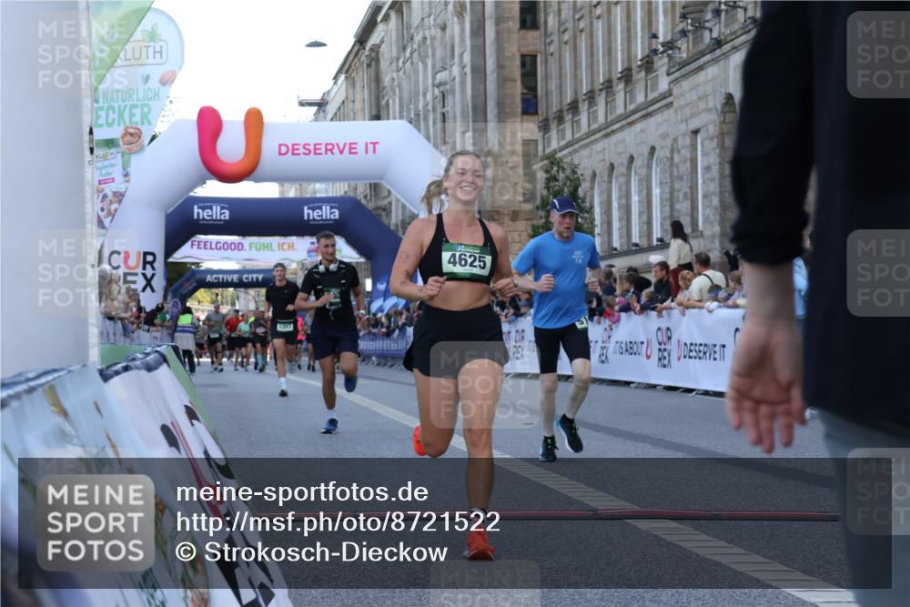 07.09.2025 - BARMER Alsterlauf Strokosch-Dieckow http://msf.ph/oto/8721522 07.09.2025 09:53:59 Ziel 2390, 2421, 3589, 4625, 5194, 5253, 5553, 8268 meine-sportfotos.de