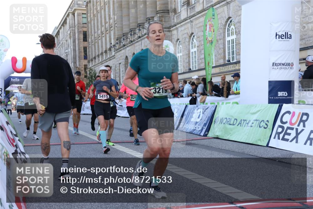 07.09.2025 - BARMER Alsterlauf Strokosch-Dieckow http://msf.ph/oto/8721533 07.09.2025 09:54:12 Ziel 2075, 2521, 2673, 2695, 2789, 2801, 3123, 3219, 3474, 3948, 4820, 4981, 5367, 5415, 5558, 6105, 8146, 8251, 8461 meine-sportfotos.de