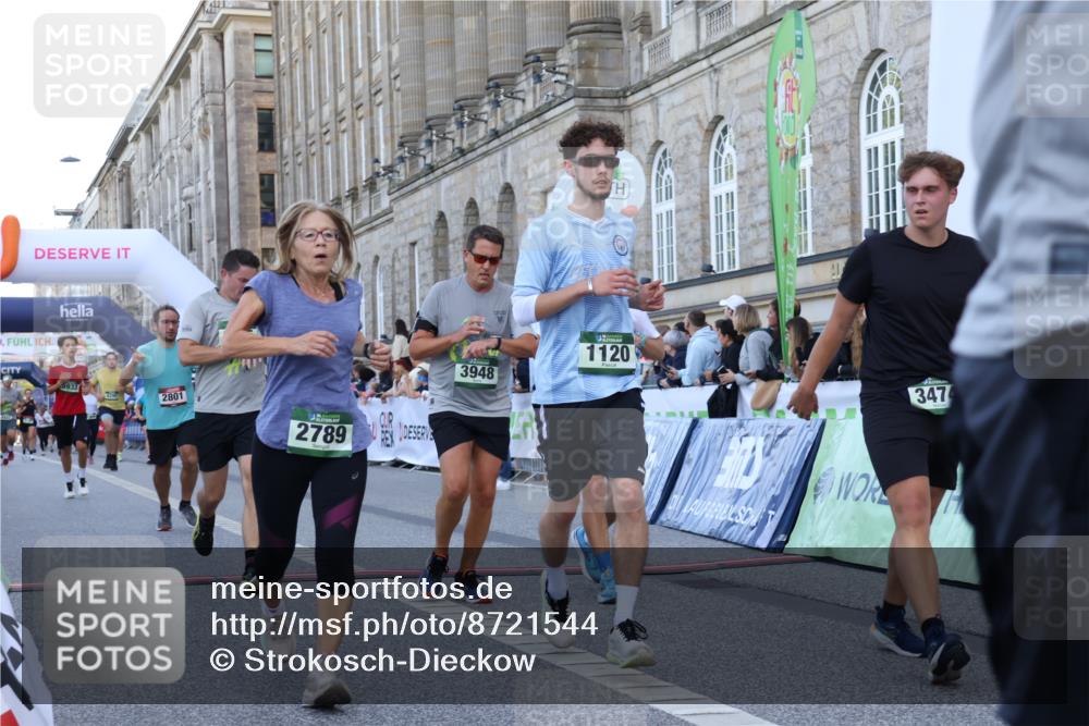 07.09.2025 - BARMER Alsterlauf Strokosch-Dieckow http://msf.ph/oto/8721544 07.09.2025 09:54:16 Ziel 2521, 2673, 2695, 2789, 2801, 3123, 3219, 3474, 3948, 4295, 4981, 5367, 5415, 5558, 5933, 6105, 8146, 8251, 8461 meine-sportfotos.de