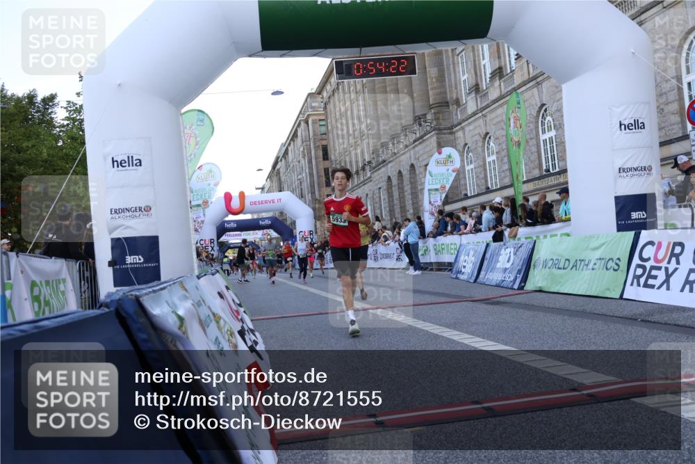 07.09.2025 - BARMER Alsterlauf Strokosch-Dieckow http://msf.ph/oto/8721555 07.09.2025 09:54:21 Ziel 2125, 2695, 2789, 2801, 3632, 3948, 4211, 4267, 4295, 4337, 4539, 4981, 5446, 5933, 5954 meine-sportfotos.de