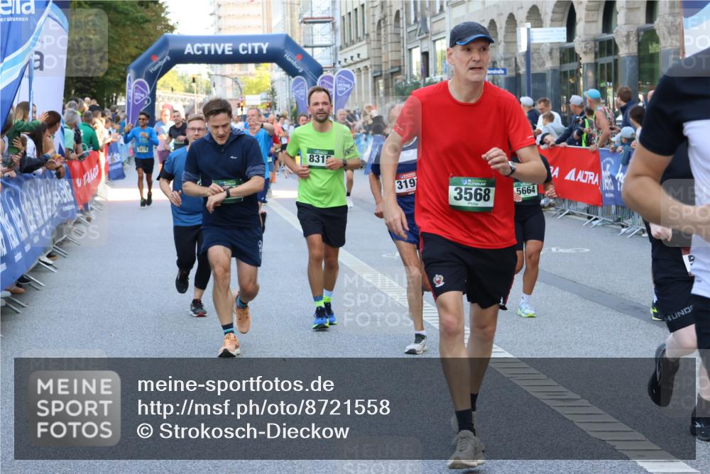 07.09.2025 - BARMER Alsterlauf Strokosch-Dieckow http://msf.ph/oto/8721558 07.09.2025 09:57:05 Ziel 2076, 2094, 2195, 2646, 3028, 3129, 3267, 3268, 3559, 3925, 4187, 4456, 4496, 4603, 4672, 4857, 4926, 4987, 5069, 5101, 5102, 5199, 5463, 5573, 5598, 5987, 6027, 6175, 6246, 8034, 8344, 8383 meine-sportfotos.de