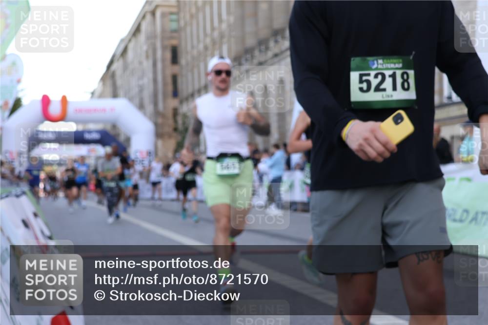 07.09.2025 - BARMER Alsterlauf Strokosch-Dieckow http://msf.ph/oto/8721570 07.09.2025 09:54:29 Ziel 2125, 2247, 3330, 3632, 3725, 3748, 4211, 4267, 4337, 4539, 4633, 5117, 5446, 5459, 5484, 5516, 5657, 5880, 5954, 6021, 6048, 8284, 8436 meine-sportfotos.de