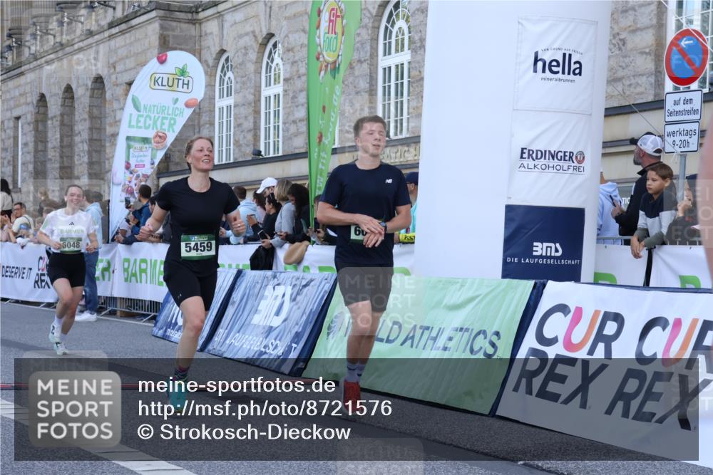 07.09.2025 - BARMER Alsterlauf Strokosch-Dieckow http://msf.ph/oto/8721576 07.09.2025 09:54:31 Ziel 2125, 2247, 2498, 3330, 3632, 3725, 3748, 4249, 4267, 4539, 4633, 5117, 5446, 5459, 5484, 5516, 5657, 5880, 6021, 6048, 8284, 8436 meine-sportfotos.de