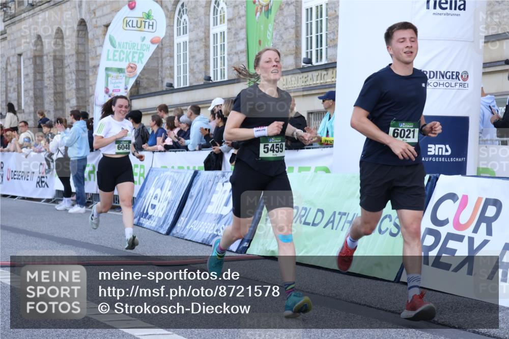 07.09.2025 - BARMER Alsterlauf Strokosch-Dieckow http://msf.ph/oto/8721578 07.09.2025 09:54:32 Ziel 2125, 2247, 2498, 3330, 3632, 3725, 3748, 4249, 4633, 5117, 5459, 5484, 5516, 5657, 5880, 6021, 6048, 8284, 8436 meine-sportfotos.de