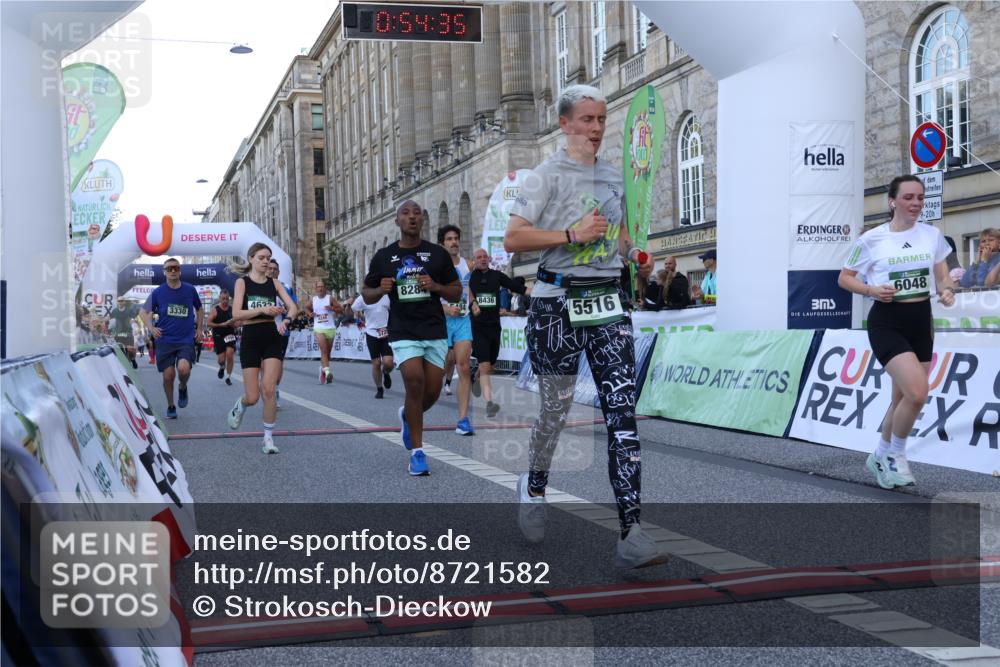 07.09.2025 - BARMER Alsterlauf Strokosch-Dieckow http://msf.ph/oto/8721582 07.09.2025 09:54:34 Ziel 2247, 2498, 3330, 3396, 3725, 3748, 4249, 4633, 5117, 5459, 5484, 5516, 5657, 5880, 6021, 6048, 6134, 8284, 8405, 8436 meine-sportfotos.de