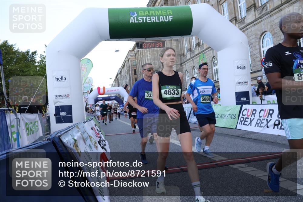 07.09.2025 - BARMER Alsterlauf Strokosch-Dieckow http://msf.ph/oto/8721591 07.09.2025 09:54:37 Ziel 2247, 2498, 3330, 3396, 3725, 3748, 4083, 4249, 4298, 4540, 4633, 5129, 5459, 5484, 5516, 5880, 6021, 6048, 6134, 6225, 6251, 6276, 8108, 8284, 8405, 8436 meine-sportfotos.de