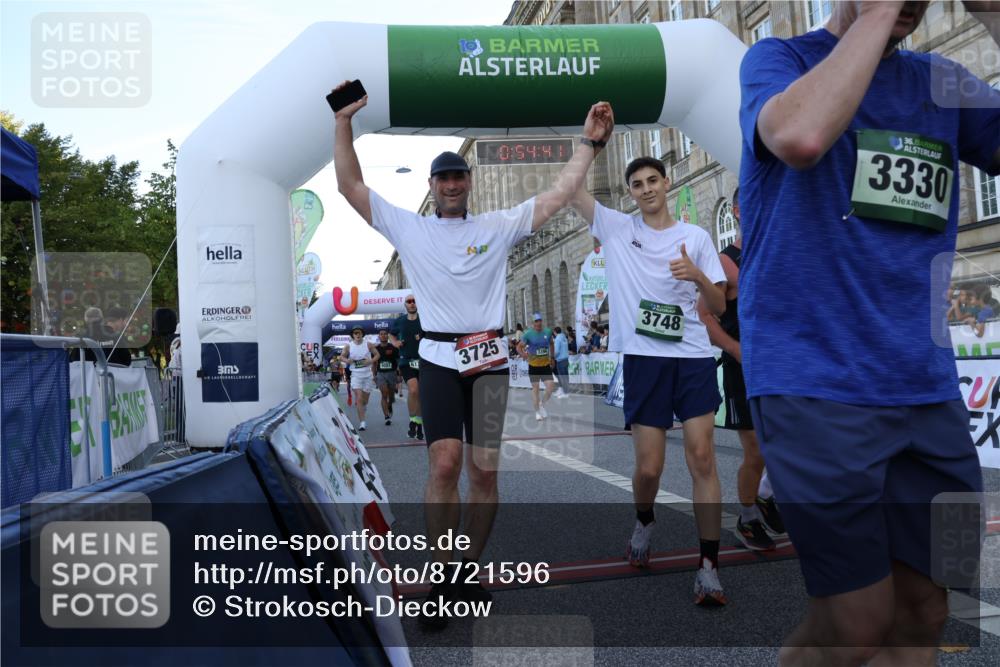 07.09.2025 - BARMER Alsterlauf Strokosch-Dieckow http://msf.ph/oto/8721596 07.09.2025 09:54:39 Ziel 2247, 2498, 3258, 3330, 3396, 3725, 3748, 4083, 4249, 4298, 4540, 4633, 5129, 5484, 5880, 6134, 6225, 6251, 6276, 8108, 8405, 8436 meine-sportfotos.de
