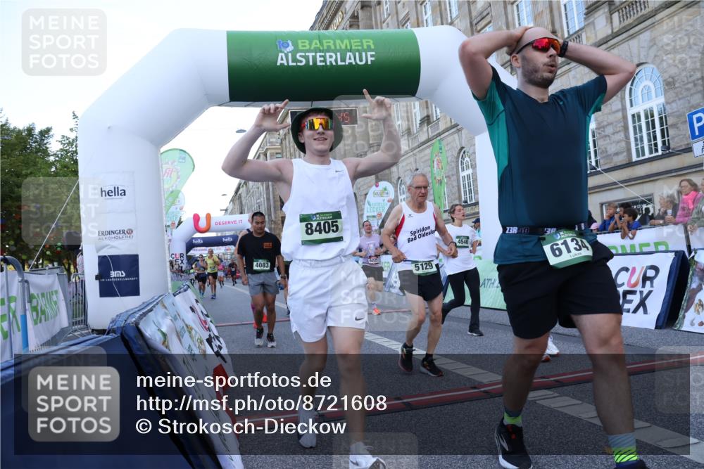 07.09.2025 - BARMER Alsterlauf Strokosch-Dieckow http://msf.ph/oto/8721608 07.09.2025 09:54:43 Ziel 2011, 2498, 3258, 3396, 3816, 4031, 4083, 4298, 4540, 5086, 5129, 5295, 6134, 6225, 6251, 6276, 8088, 8108, 8405 meine-sportfotos.de