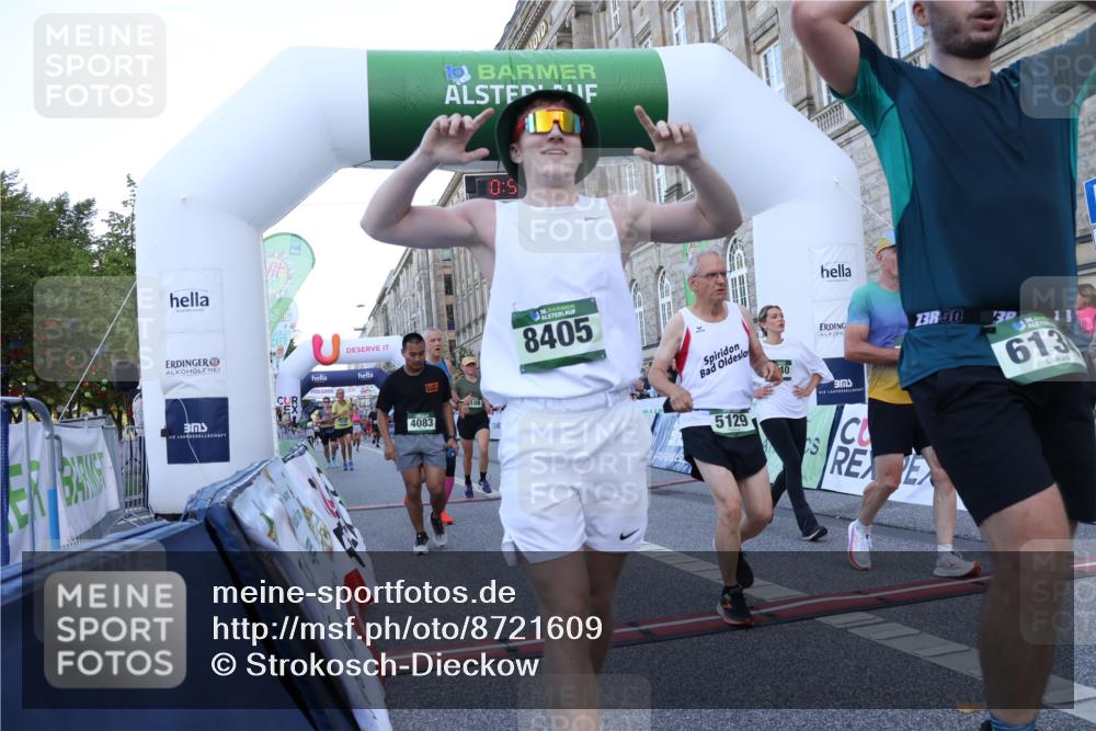 07.09.2025 - BARMER Alsterlauf Strokosch-Dieckow http://msf.ph/oto/8721609 07.09.2025 09:54:43 Ziel 2011, 2498, 3258, 3396, 3816, 4031, 4083, 4298, 4540, 5086, 5129, 5295, 6134, 6225, 6251, 6276, 8088, 8108, 8405 meine-sportfotos.de