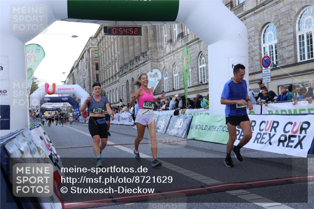 07.09.2025 - BARMER Alsterlauf Strokosch-Dieckow http://msf.ph/oto/8721629 07.09.2025 09:54:51 Ziel 2011, 2131, 2920, 3816, 4031, 4194, 5086, 5295, 6264, 8088, 8456 meine-sportfotos.de