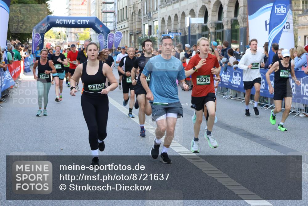 07.09.2025 - BARMER Alsterlauf Strokosch-Dieckow http://msf.ph/oto/8721637 07.09.2025 09:56:58 Ziel 2037, 2076, 2195, 2216, 2646, 2724, 3028, 3129, 3267, 3268, 3434, 3721, 3925, 4187, 4328, 4416, 4456, 4603, 4672, 4857, 4926, 4987, 5069, 5101, 5102, 5136, 5199, 5377, 5397, 5463, 5598, 5609, 5987, 6075, 6150, 6151, 6175, 6246, 8034, 8383 meine-sportfotos.de
