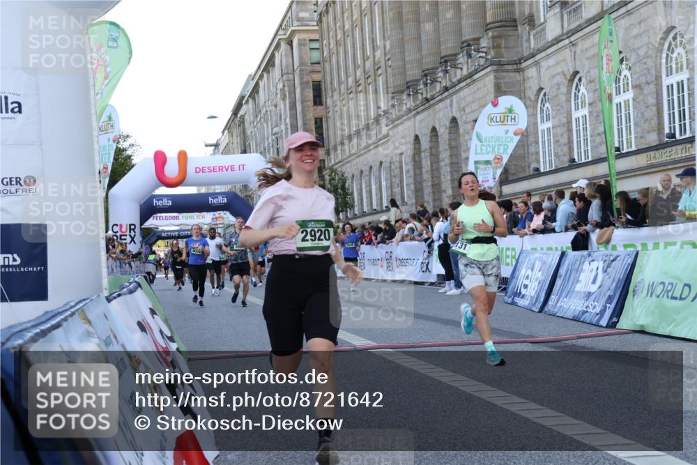 07.09.2025 - BARMER Alsterlauf Strokosch-Dieckow http://msf.ph/oto/8721642 07.09.2025 09:54:57 Ziel 2131, 2397, 2608, 2610, 2920, 3067, 3078, 4052, 4194, 4830, 4897, 5433, 5434, 6264, 8456 meine-sportfotos.de