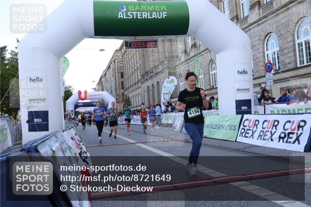 07.09.2025 - BARMER Alsterlauf Strokosch-Dieckow http://msf.ph/oto/8721649 07.09.2025 09:54:59 Ziel 2131, 2397, 2608, 2610, 2920, 2924, 3049, 3067, 3078, 3464, 4052, 4194, 4830, 4897, 5433, 5434, 6062, 6248, 6264 meine-sportfotos.de