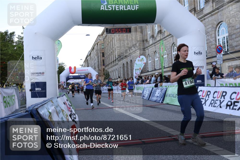 07.09.2025 - BARMER Alsterlauf Strokosch-Dieckow http://msf.ph/oto/8721651 07.09.2025 09:54:59 Ziel 2131, 2397, 2608, 2610, 2920, 2924, 3049, 3067, 3078, 3464, 4052, 4194, 4830, 4897, 5433, 5434, 6062, 6248, 6264 meine-sportfotos.de