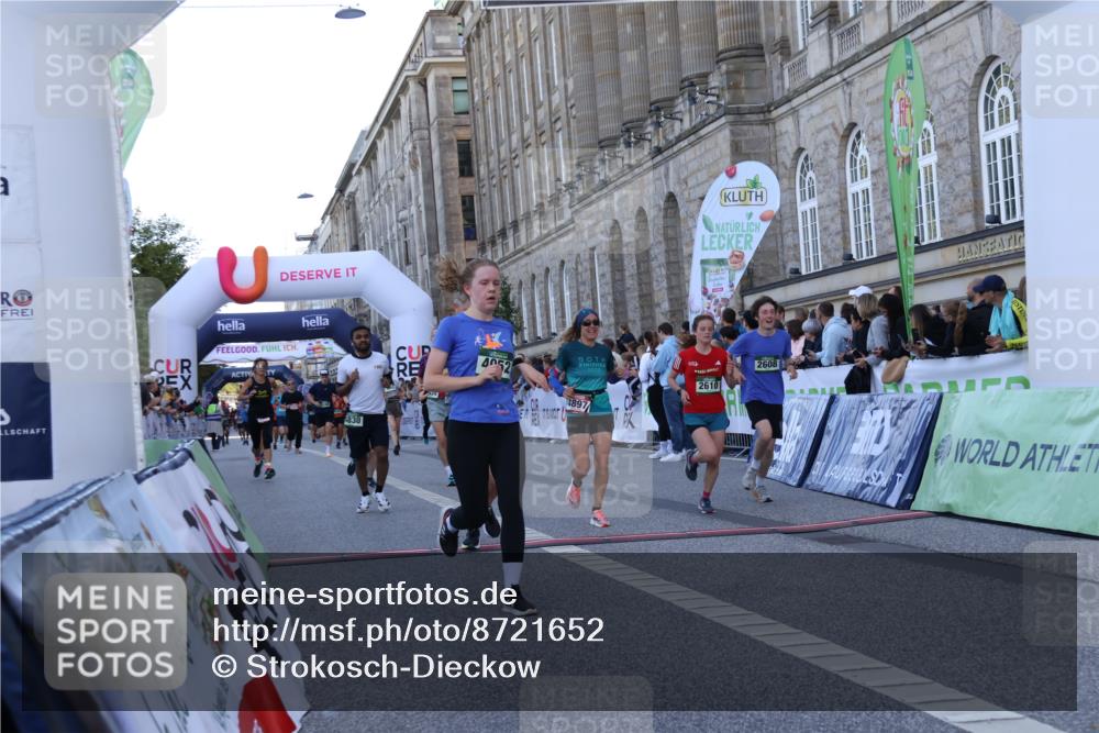 07.09.2025 - BARMER Alsterlauf Strokosch-Dieckow http://msf.ph/oto/8721652 07.09.2025 09:55:00 Ziel 2131, 2397, 2608, 2610, 2920, 2924, 3049, 3067, 3078, 3464, 4052, 4194, 4830, 4897, 5433, 5434, 6062, 6248, 6264 meine-sportfotos.de