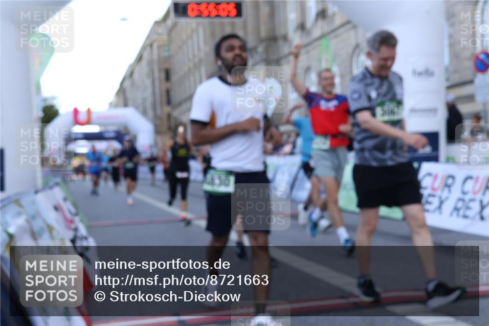 07.09.2025 - BARMER Alsterlauf Strokosch-Dieckow http://msf.ph/oto/8721663 07.09.2025 09:55:03 Ziel 2086, 2272, 2397, 2608, 2610, 2924, 3049, 3067, 3078, 3464, 4052, 4830, 4897, 5433, 5434, 5527, 6062, 6106, 6248 meine-sportfotos.de