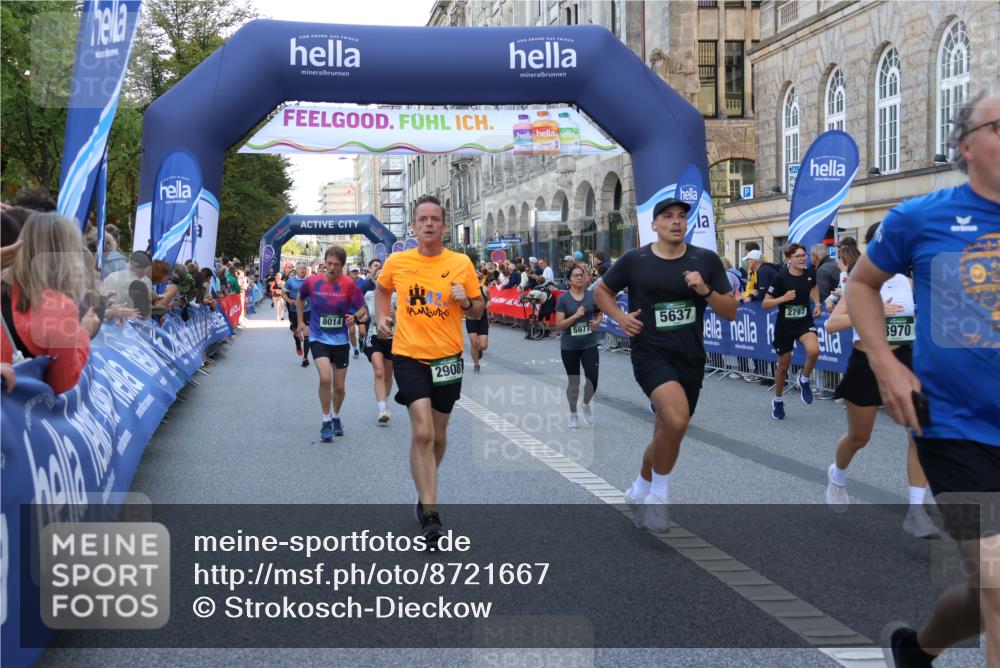 07.09.2025 - BARMER Alsterlauf Strokosch-Dieckow http://msf.ph/oto/8721667 07.09.2025 09:56:49 Ziel 2037, 2076, 2195, 2216, 2406, 2606, 2724, 2819, 3267, 3362, 3381, 3434, 3552, 3721, 4328, 4407, 4416, 4672, 4767, 4809, 4842, 4844, 4857, 4987, 5136, 5293, 5377, 5397, 5609, 5912, 5978, 5987, 6075, 6150, 6151, 8034, 8383 meine-sportfotos.de