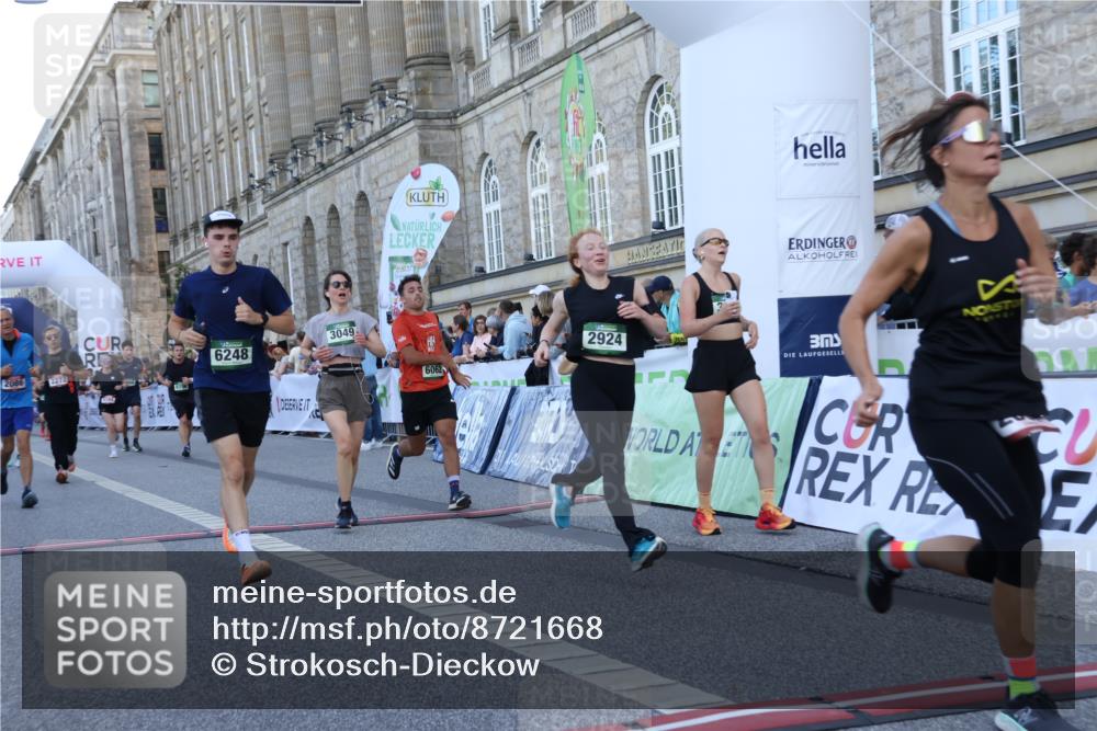 07.09.2025 - BARMER Alsterlauf Strokosch-Dieckow http://msf.ph/oto/8721668 07.09.2025 09:55:05 Ziel 2086, 2272, 2397, 2429, 2608, 2610, 2924, 3049, 3067, 3078, 3464, 4052, 4830, 4897, 4956, 5169, 5433, 5434, 5527, 6062, 6106, 6248 meine-sportfotos.de