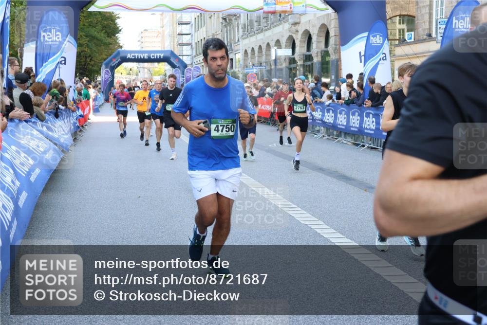 07.09.2025 - BARMER Alsterlauf Strokosch-Dieckow http://msf.ph/oto/8721687 07.09.2025 09:56:44 Ziel 2037, 2216, 2406, 2606, 2724, 2819, 2903, 2998, 3191, 3362, 3381, 3434, 3552, 3721, 4328, 4407, 4416, 4767, 4809, 4842, 4844, 5115, 5135, 5136, 5293, 5377, 5397, 5609, 5664, 5912, 5978, 6075, 6093, 6150, 6151, 6274, 8065, 8479 meine-sportfotos.de