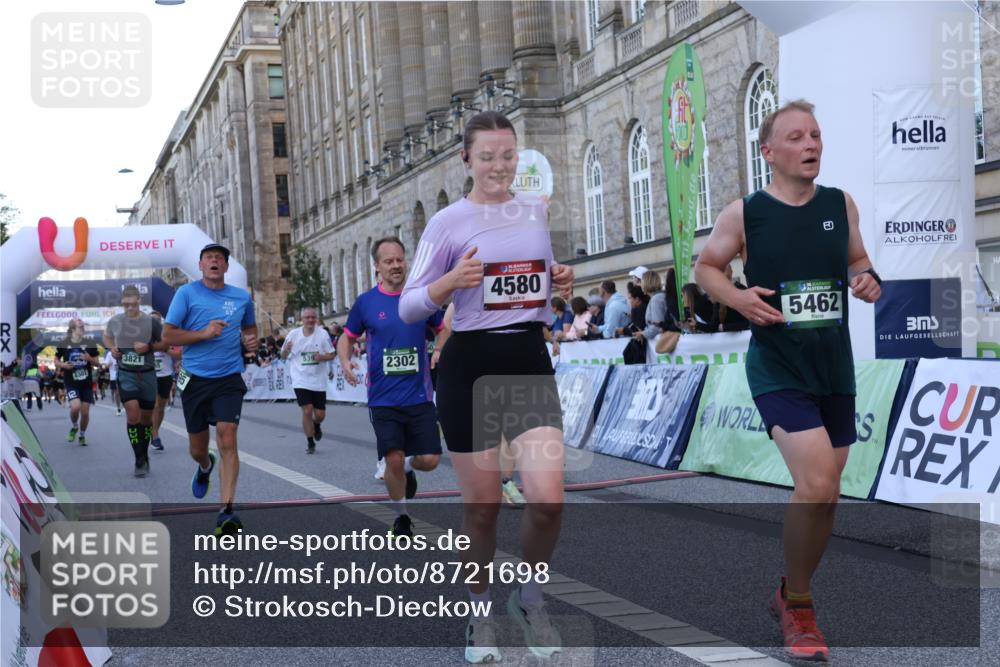 07.09.2025 - BARMER Alsterlauf Strokosch-Dieckow http://msf.ph/oto/8721698 07.09.2025 09:55:15 Ziel 2302, 2429, 2751, 3821, 4014, 4386, 4580, 4956, 5055, 5169, 5195, 5398, 5462, 5527, 6079, 6106, 6215, 8303 meine-sportfotos.de