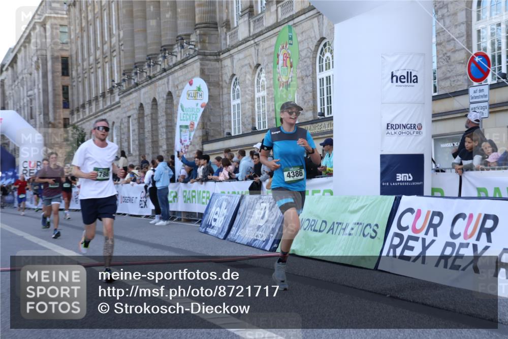 07.09.2025 - BARMER Alsterlauf Strokosch-Dieckow http://msf.ph/oto/8721717 07.09.2025 09:55:23 Ziel 3115, 3662, 4386, 4441, 4786, 4965, 4980, 5055, 5300, 5398, 5607, 6143, 8303 meine-sportfotos.de