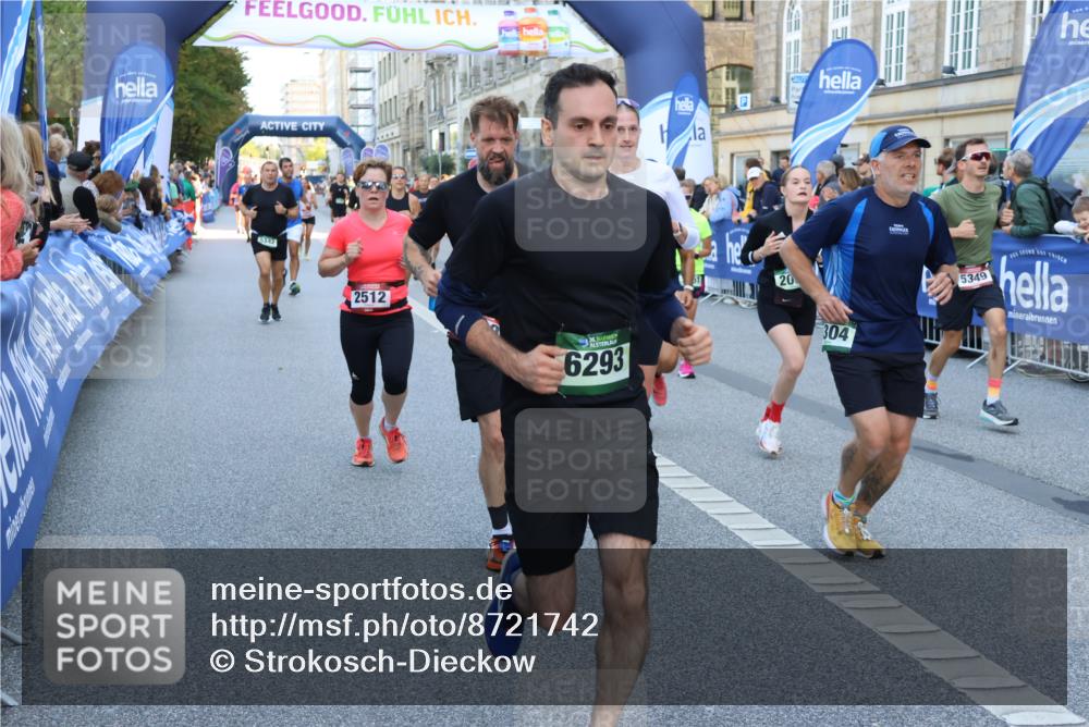 07.09.2025 - BARMER Alsterlauf Strokosch-Dieckow http://msf.ph/oto/8721742 07.09.2025 09:56:40 Ziel 2037, 2216, 2406, 2606, 2750, 2819, 2903, 2998, 3191, 3362, 3381, 3552, 3568, 3988, 4235, 4328, 4407, 4416, 4767, 4809, 4842, 4844, 5004, 5006, 5115, 5135, 5136, 5160, 5293, 5397, 5504, 5609, 5664, 5688, 5750, 5912, 5978, 6093, 6150, 6151, 6274, 8065, 8315, 8479 meine-sportfotos.de