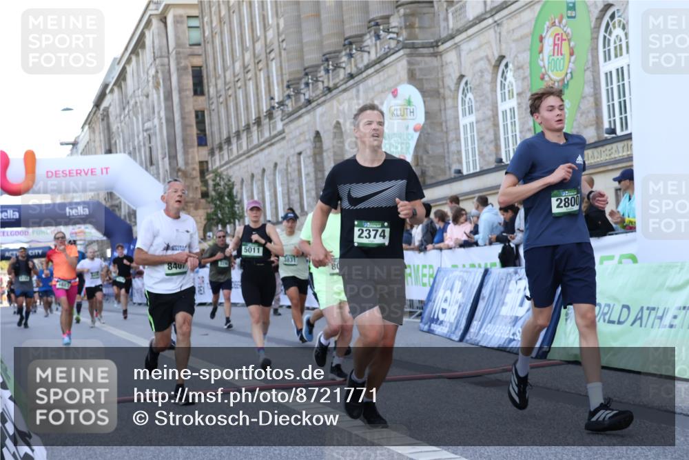 07.09.2025 - BARMER Alsterlauf Strokosch-Dieckow http://msf.ph/oto/8721771 07.09.2025 09:55:45 Ziel 2374, 2419, 2516, 2569, 2800, 3122, 3298, 3831, 3961, 4657, 4839, 4887, 5011, 5026, 5535, 5549, 5713, 8016, 8050, 8159, 8263, 8407 meine-sportfotos.de
