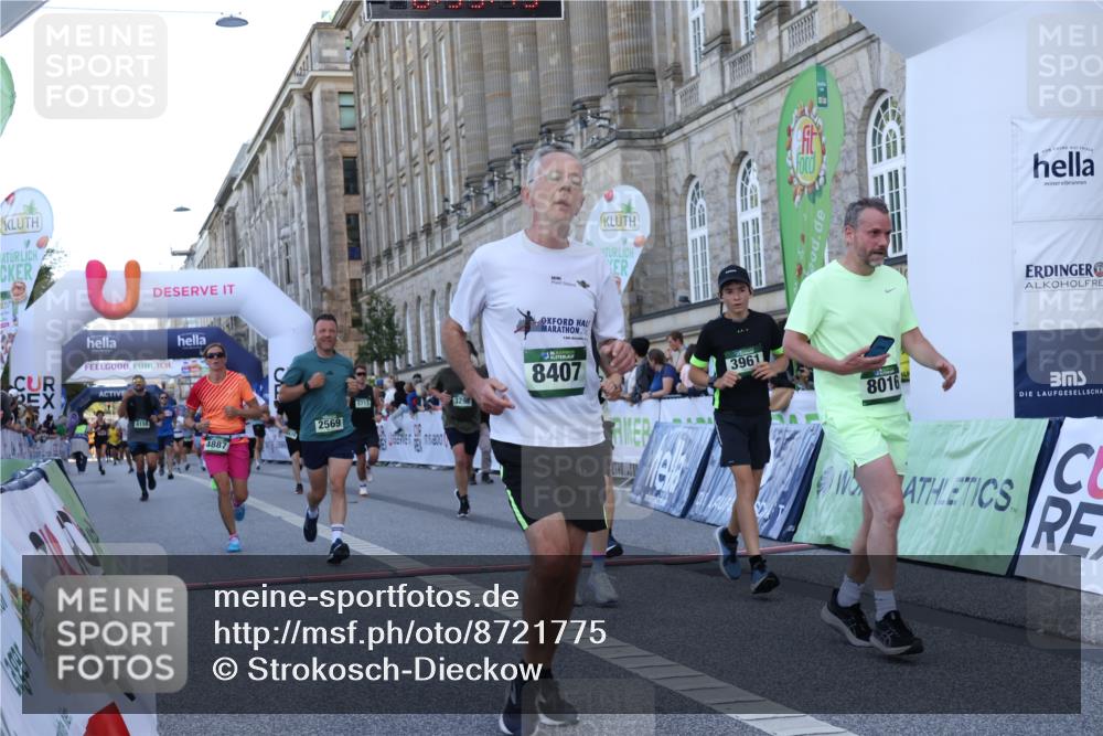 07.09.2025 - BARMER Alsterlauf Strokosch-Dieckow http://msf.ph/oto/8721775 07.09.2025 09:55:47 Ziel 2374, 2419, 2516, 2569, 2800, 3211, 3298, 3831, 3961, 4657, 4839, 4887, 5011, 5535, 5713, 8016, 8050, 8159, 8407 meine-sportfotos.de