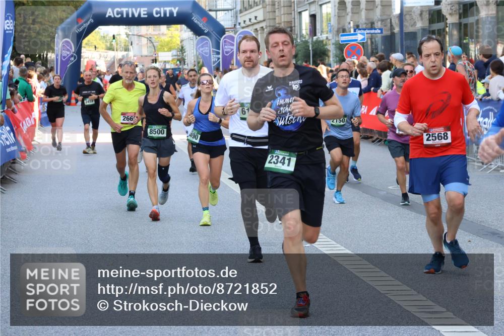 07.09.2025 - BARMER Alsterlauf Strokosch-Dieckow http://msf.ph/oto/8721852 07.09.2025 09:56:19 Ziel 2507, 2582, 2752, 2763, 2797, 2908, 3080, 3251, 3371, 3456, 3615, 3656, 3696, 3802, 3970, 4105, 4236, 4237, 4338, 4750, 4776, 5081, 5308, 5342, 5349, 5481, 5529, 5562, 5637, 5791, 5805, 5895, 5977, 6138, 6187, 6206, 6269, 8014, 8148, 8210, 8366, 8427 meine-sportfotos.de