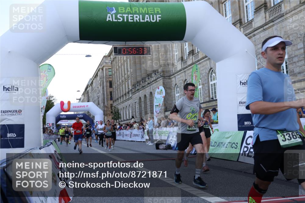 07.09.2025 - BARMER Alsterlauf Strokosch-Dieckow http://msf.ph/oto/8721871 07.09.2025 09:56:32 Ziel 2022, 2150, 2151, 2245, 2341, 2568, 2664, 2665, 2722, 2868, 3005, 3188, 3365, 3658, 3661, 3868, 4490, 4646, 4824, 5024, 5037, 5375, 6034, 6170, 6186, 8500 meine-sportfotos.de
