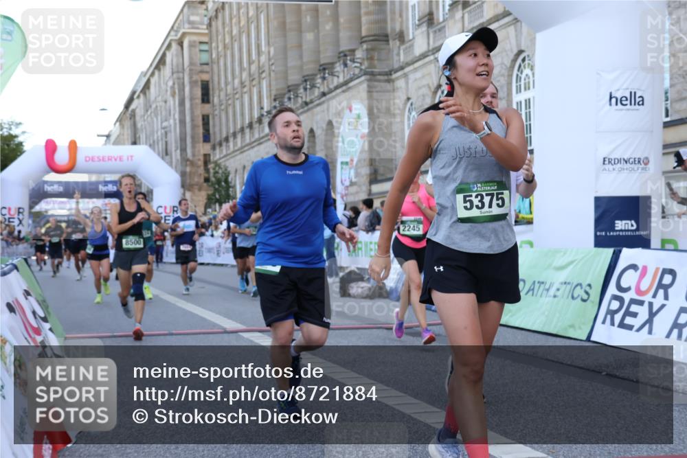 07.09.2025 - BARMER Alsterlauf Strokosch-Dieckow http://msf.ph/oto/8721884 07.09.2025 09:56:36 Ziel 2022, 2150, 2151, 2152, 2245, 2341, 2452, 2568, 2664, 2665, 2722, 2868, 3188, 3869, 4121, 4490, 4646, 4824, 5375, 5925, 6034, 6170, 6186, 8500 meine-sportfotos.de