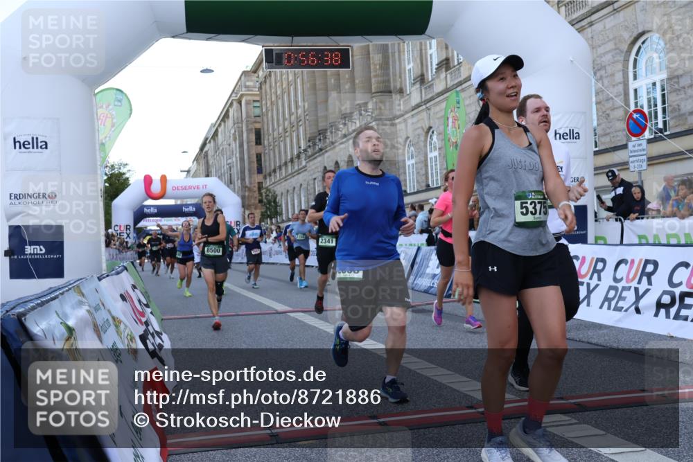 07.09.2025 - BARMER Alsterlauf Strokosch-Dieckow http://msf.ph/oto/8721886 07.09.2025 09:56:37 Ziel 2022, 2150, 2151, 2152, 2245, 2341, 2437, 2452, 2568, 2664, 2665, 2722, 2868, 3188, 3752, 3869, 4121, 4490, 4507, 4508, 4824, 5375, 5925, 6186, 6223, 8500 meine-sportfotos.de