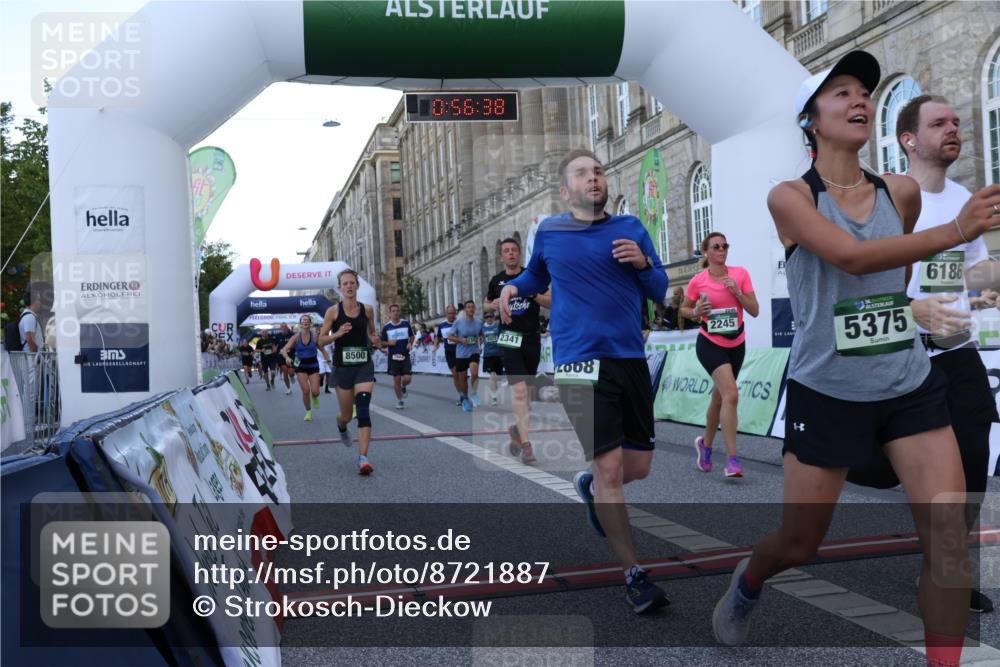 07.09.2025 - BARMER Alsterlauf Strokosch-Dieckow http://msf.ph/oto/8721887 07.09.2025 09:56:37 Ziel 2022, 2150, 2151, 2152, 2245, 2341, 2437, 2452, 2568, 2664, 2665, 2722, 2868, 3188, 3752, 3869, 4121, 4490, 4507, 4508, 4824, 5375, 5925, 6186, 6223, 8500 meine-sportfotos.de