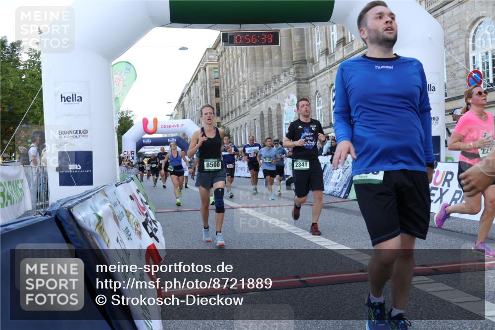07.09.2025 - BARMER Alsterlauf Strokosch-Dieckow http://msf.ph/oto/8721889 07.09.2025 09:56:37 Ziel 2022, 2150, 2151, 2152, 2245, 2341, 2437, 2452, 2568, 2664, 2665, 2722, 2868, 3188, 3752, 3869, 4121, 4490, 4507, 4508, 4824, 5375, 5925, 6186, 6223, 8500 meine-sportfotos.de