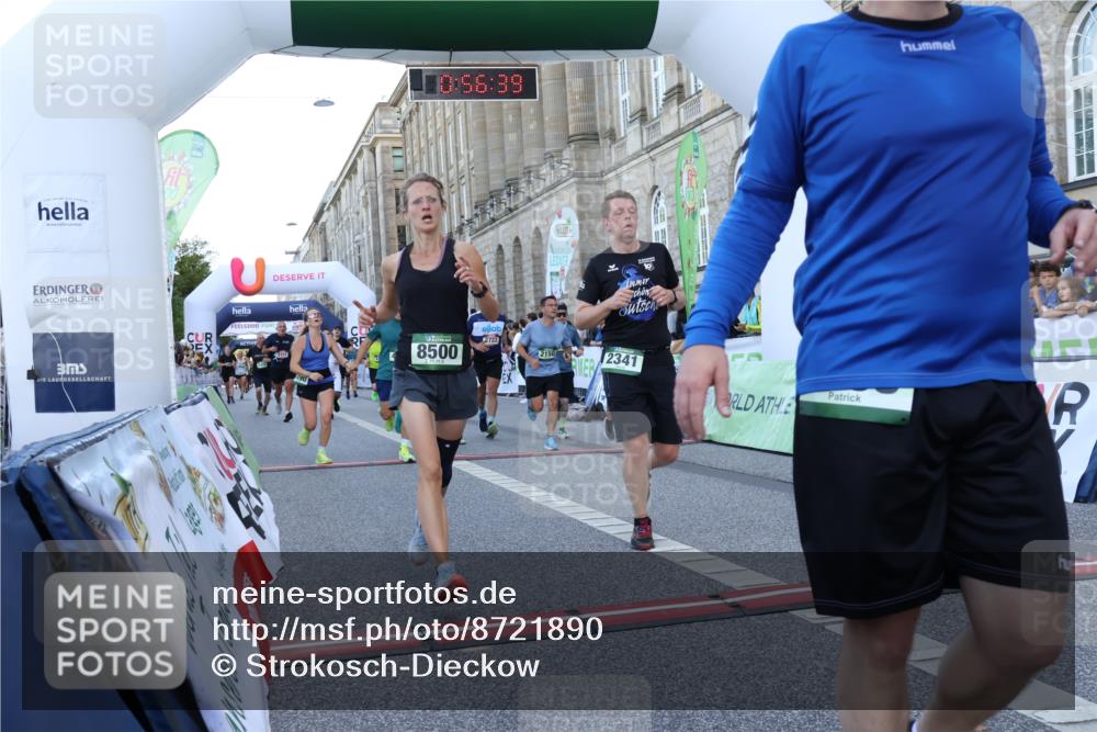 07.09.2025 - BARMER Alsterlauf Strokosch-Dieckow http://msf.ph/oto/8721890 07.09.2025 09:56:38 Ziel 2022, 2150, 2151, 2152, 2245, 2341, 2437, 2452, 2568, 2664, 2665, 2722, 2868, 3188, 3752, 3869, 4121, 4479, 4490, 4507, 4508, 4824, 5375, 5739, 5925, 6186, 6223, 8007, 8500 meine-sportfotos.de
