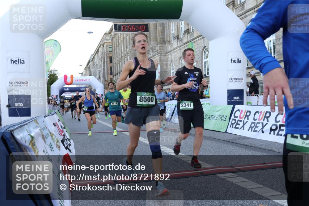 07.09.2025 - BARMER Alsterlauf Strokosch-Dieckow http://msf.ph/oto/8721892 07.09.2025 09:56:38 Ziel 2022, 2150, 2151, 2152, 2245, 2341, 2437, 2452, 2568, 2664, 2665, 2722, 2868, 3188, 3752, 3869, 4121, 4479, 4490, 4507, 4508, 4824, 5375, 5739, 5925, 6186, 6223, 8007, 8500 meine-sportfotos.de