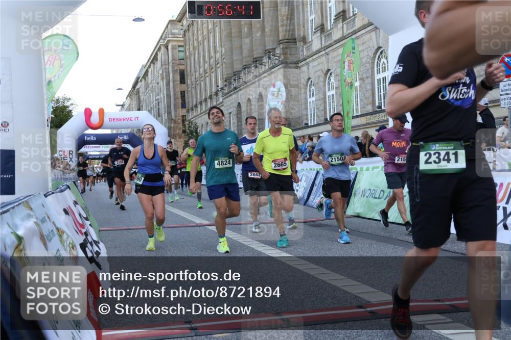 07.09.2025 - BARMER Alsterlauf Strokosch-Dieckow http://msf.ph/oto/8721894 07.09.2025 09:56:39 Ziel 2022, 2150, 2151, 2152, 2245, 2341, 2437, 2452, 2568, 2664, 2665, 2722, 2868, 3188, 3752, 3869, 3963, 4121, 4479, 4490, 4507, 4508, 4565, 4706, 4824, 5375, 5739, 5925, 6186, 6223, 8007, 8500 meine-sportfotos.de