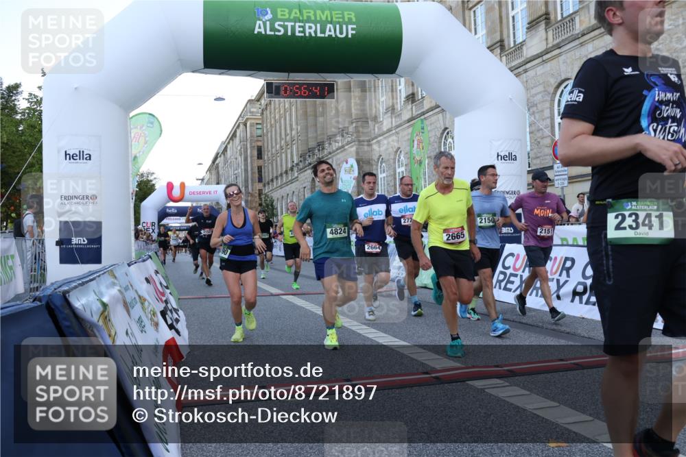 07.09.2025 - BARMER Alsterlauf Strokosch-Dieckow http://msf.ph/oto/8721897 07.09.2025 09:56:40 Ziel 2022, 2150, 2151, 2152, 2245, 2341, 2437, 2452, 2664, 2665, 2722, 2868, 3188, 3752, 3869, 3963, 4121, 4479, 4490, 4507, 4508, 4565, 4706, 4824, 5739, 5925, 6186, 6187, 6223, 8007, 8500 meine-sportfotos.de