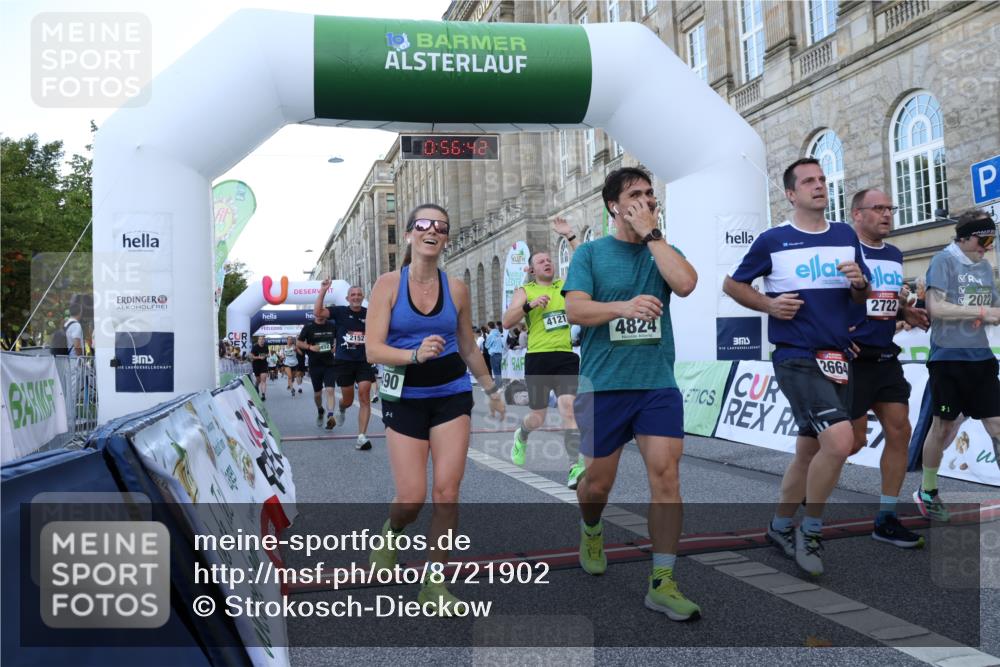 07.09.2025 - BARMER Alsterlauf Strokosch-Dieckow http://msf.ph/oto/8721902 07.09.2025 09:56:41 Ziel 2022, 2150, 2151, 2152, 2245, 2341, 2437, 2452, 2664, 2665, 2722, 3752, 3869, 3963, 4121, 4479, 4490, 4507, 4508, 4565, 4706, 4824, 5739, 5925, 6187, 6223, 8007, 8500 meine-sportfotos.de