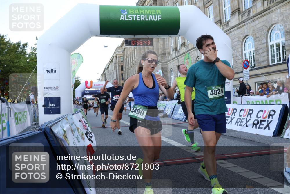 07.09.2025 - BARMER Alsterlauf Strokosch-Dieckow http://msf.ph/oto/8721903 07.09.2025 09:56:41 Ziel 2022, 2150, 2151, 2152, 2245, 2341, 2437, 2452, 2664, 2665, 2722, 3752, 3869, 3963, 4121, 4479, 4490, 4507, 4508, 4565, 4706, 4824, 5739, 5925, 6187, 6223, 8007, 8500 meine-sportfotos.de