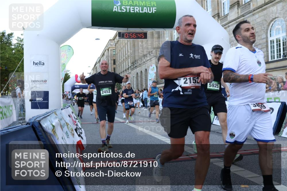 07.09.2025 - BARMER Alsterlauf Strokosch-Dieckow http://msf.ph/oto/8721910 07.09.2025 09:56:43 Ziel 2022, 2150, 2151, 2152, 2437, 2452, 2664, 2665, 2722, 3752, 3869, 3963, 4121, 4479, 4490, 4507, 4508, 4565, 4706, 4824, 5739, 5925, 6187, 6223, 8007 meine-sportfotos.de