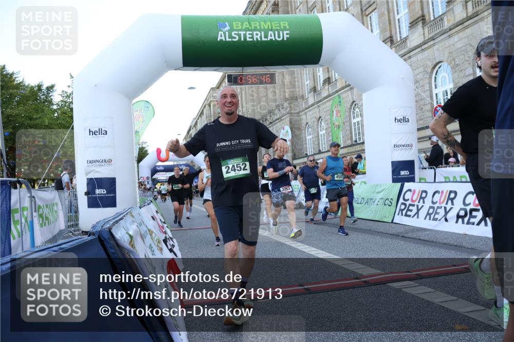07.09.2025 - BARMER Alsterlauf Strokosch-Dieckow http://msf.ph/oto/8721913 07.09.2025 09:56:44 Ziel 2022, 2150, 2151, 2152, 2437, 2452, 2664, 2665, 2722, 3752, 3869, 3963, 4121, 4479, 4490, 4507, 4508, 4565, 4706, 5081, 5739, 5925, 6187, 6223, 8007 meine-sportfotos.de