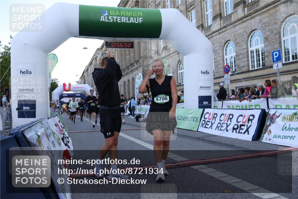 07.09.2025 - BARMER Alsterlauf Strokosch-Dieckow http://msf.ph/oto/8721934 07.09.2025 09:56:50 Ziel 2003, 2320, 2512, 2530, 3080, 3251, 3696, 3963, 4237, 4338, 4479, 4565, 4706, 4776, 5081, 5304, 5308, 5349, 5481, 5529, 5739, 5805, 6089, 6187, 8007 meine-sportfotos.de